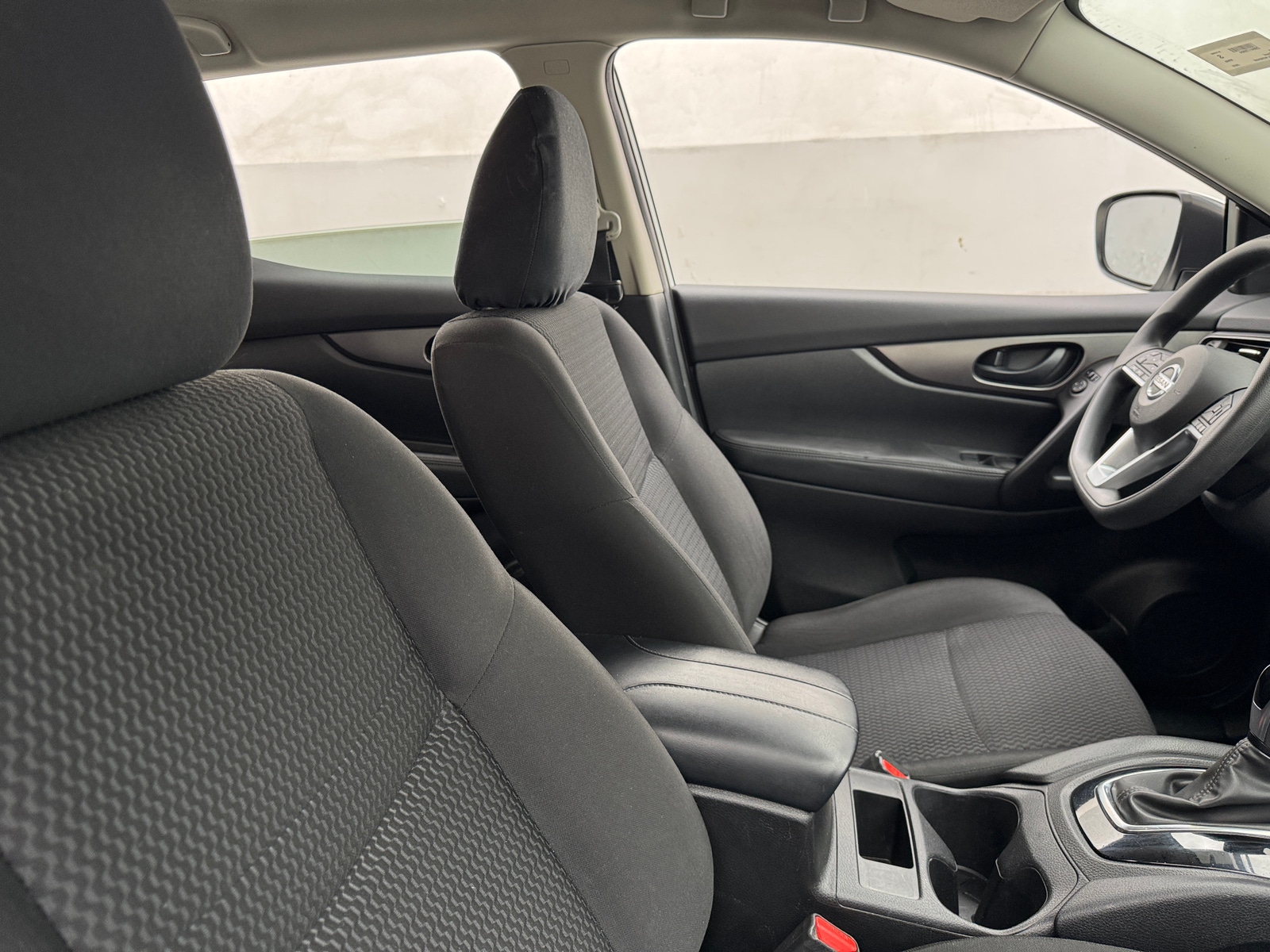 Thumbnail: 2020 Nissan Rogue Sport - 2