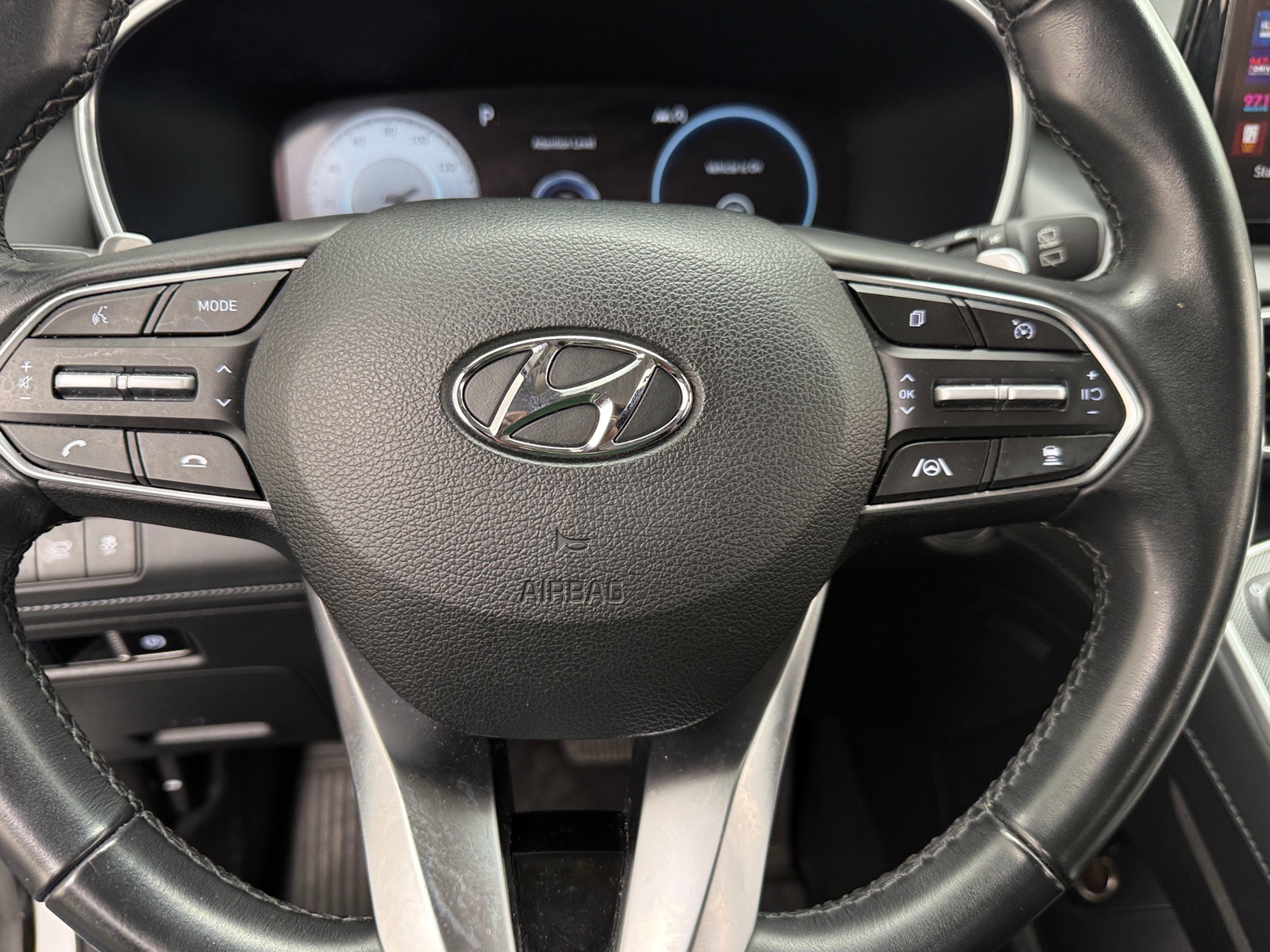 Thumbnail: 2023 Hyundai Santa Fe - 5