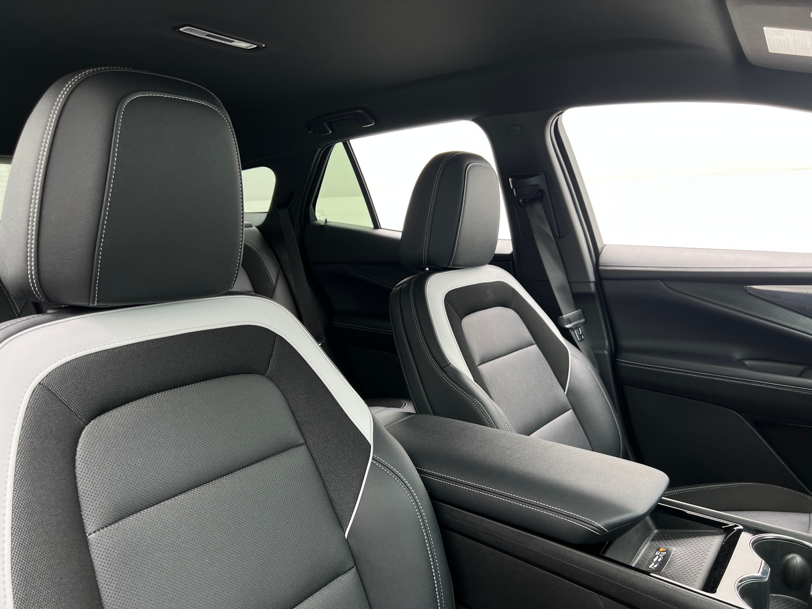 Thumbnail: 2024 Chevrolet Blazer EV - 2
