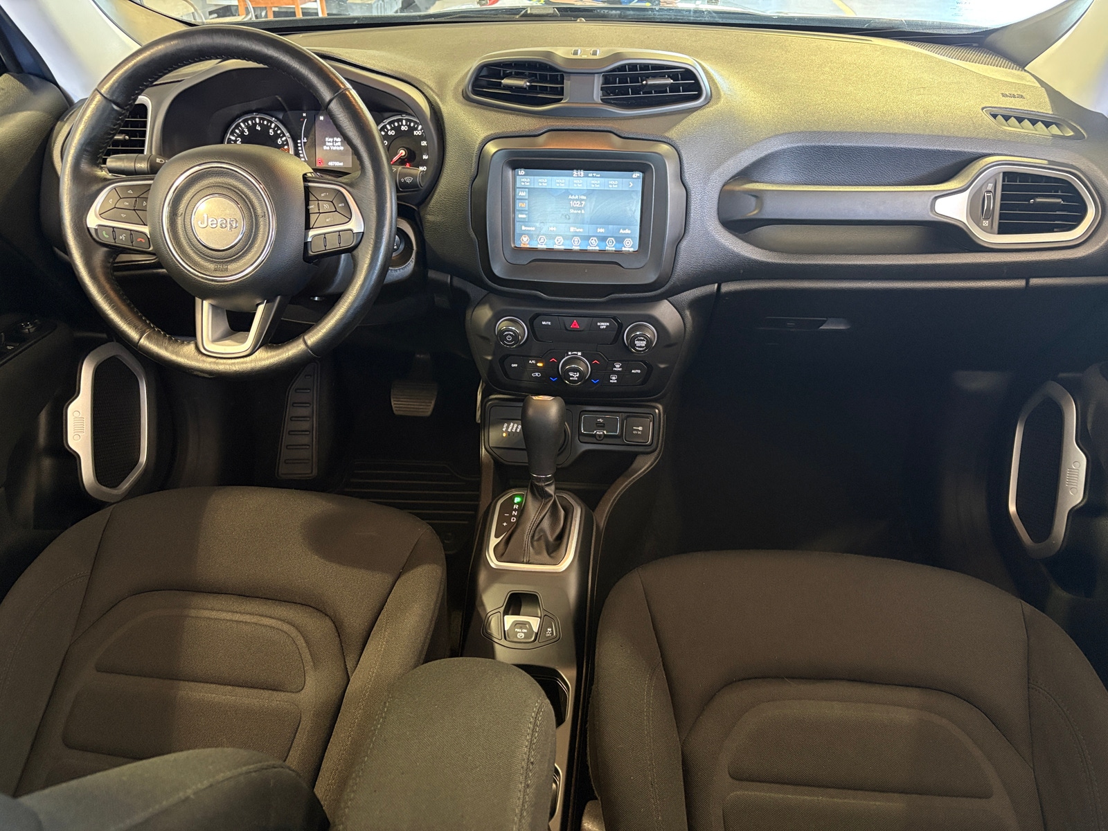 Thumbnail: 2020 Jeep Renegade - 3