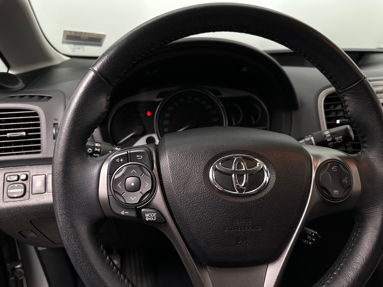 Thumbnail: 2015 Toyota Venza - 4