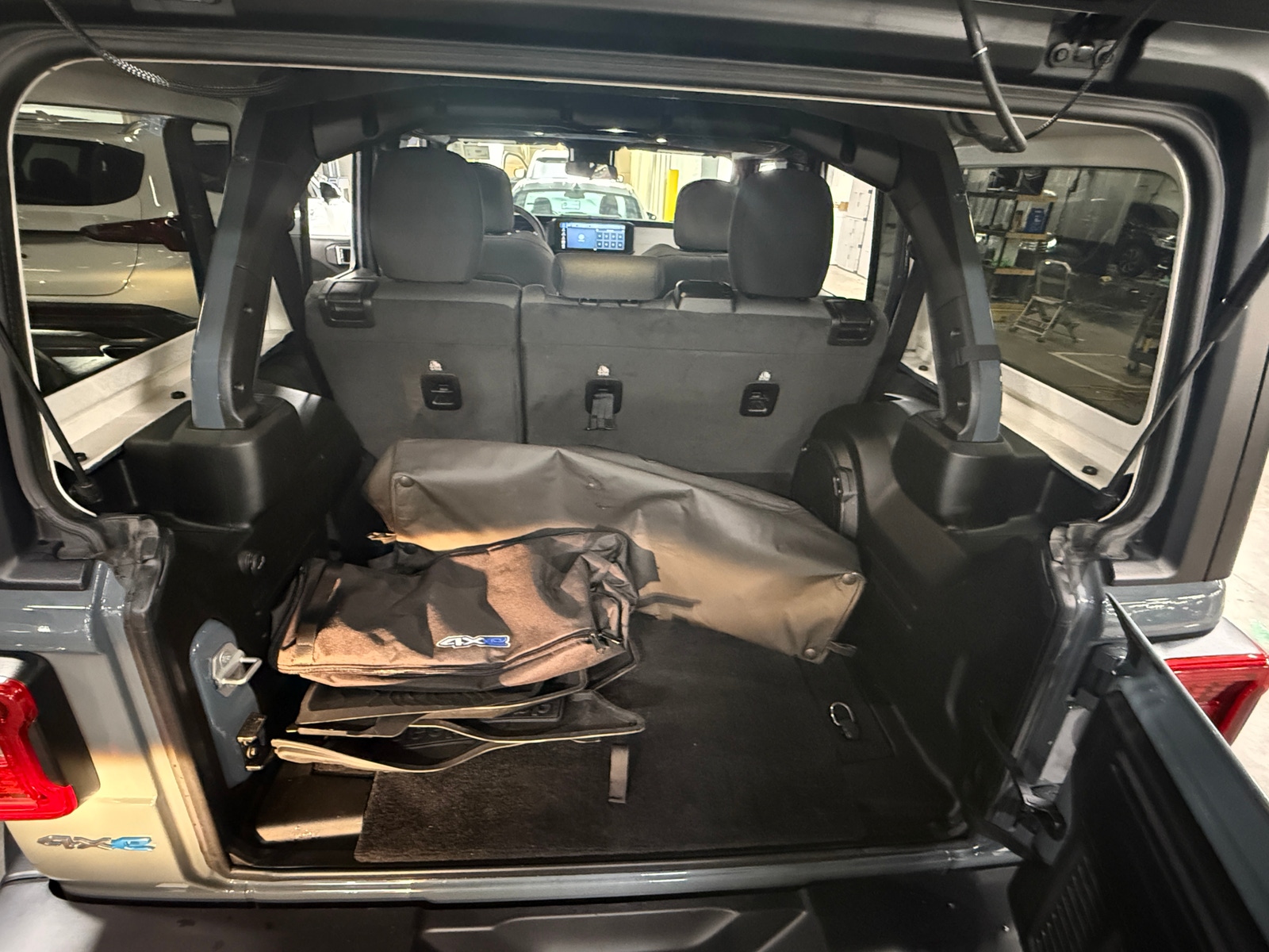 Thumbnail: 2024 Jeep Wrangler - 7