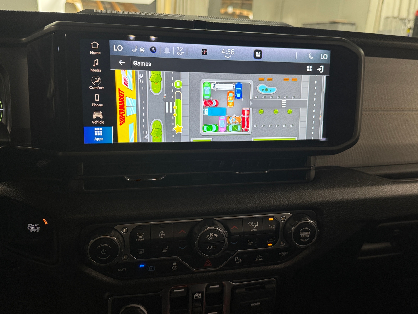 Thumbnail: 2024 Jeep Wrangler - 4