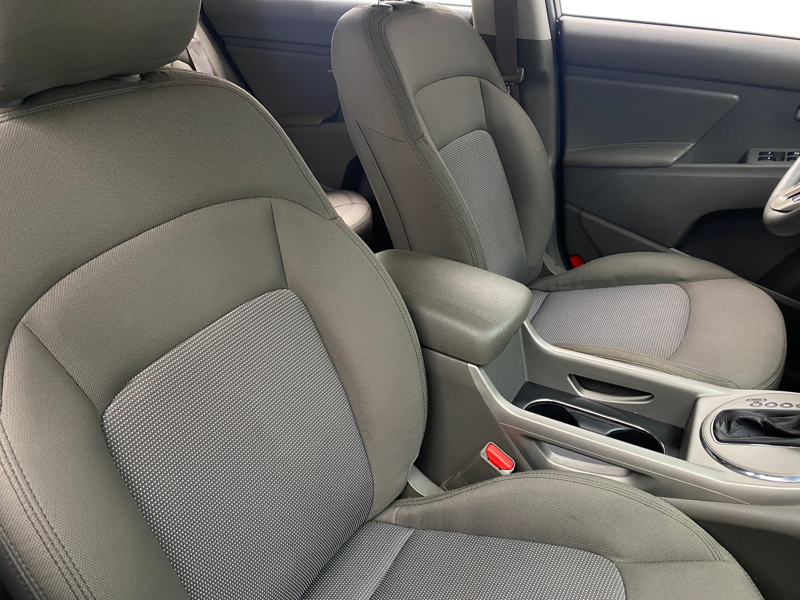 Thumbnail: 2016 Kia Sportage - 2
