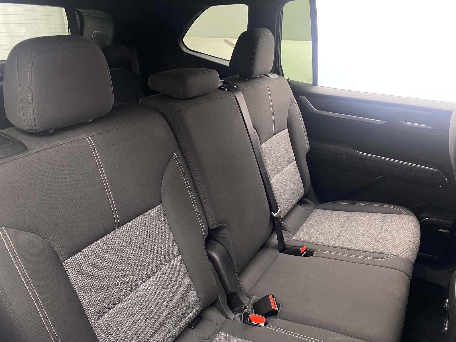 Thumbnail: 2025 GMC Acadia - 6
