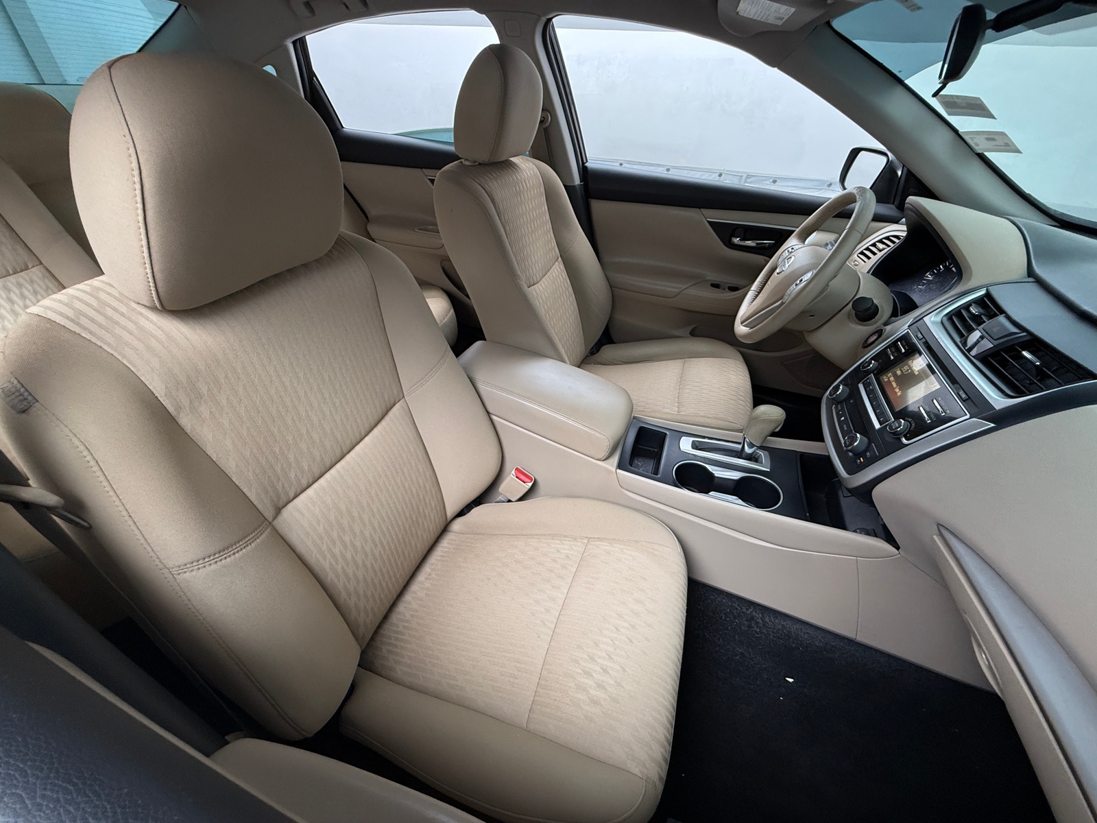 Thumbnail: 2016 Nissan Altima - 2