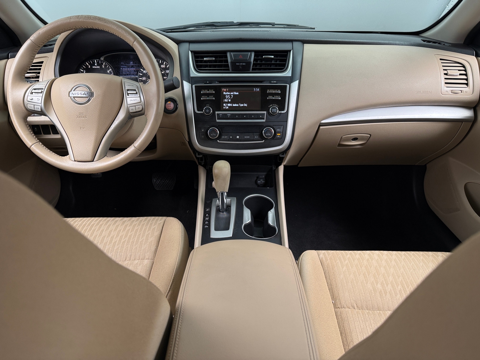 Thumbnail: 2016 Nissan Altima - 3