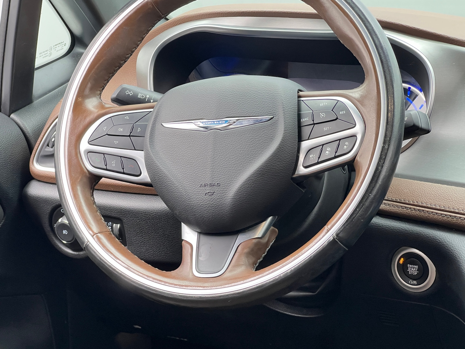 Thumbnail: 2021 Chrysler Pacifica - 4