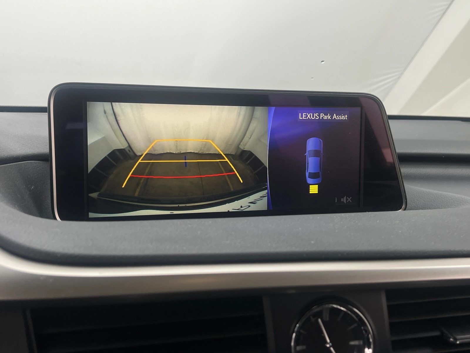 Thumbnail: 2019 Lexus RX - 4