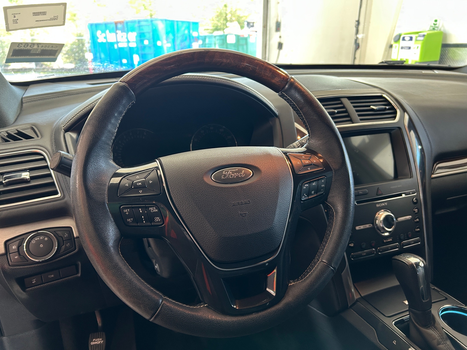 Thumbnail: 2017 Ford Explorer - 4