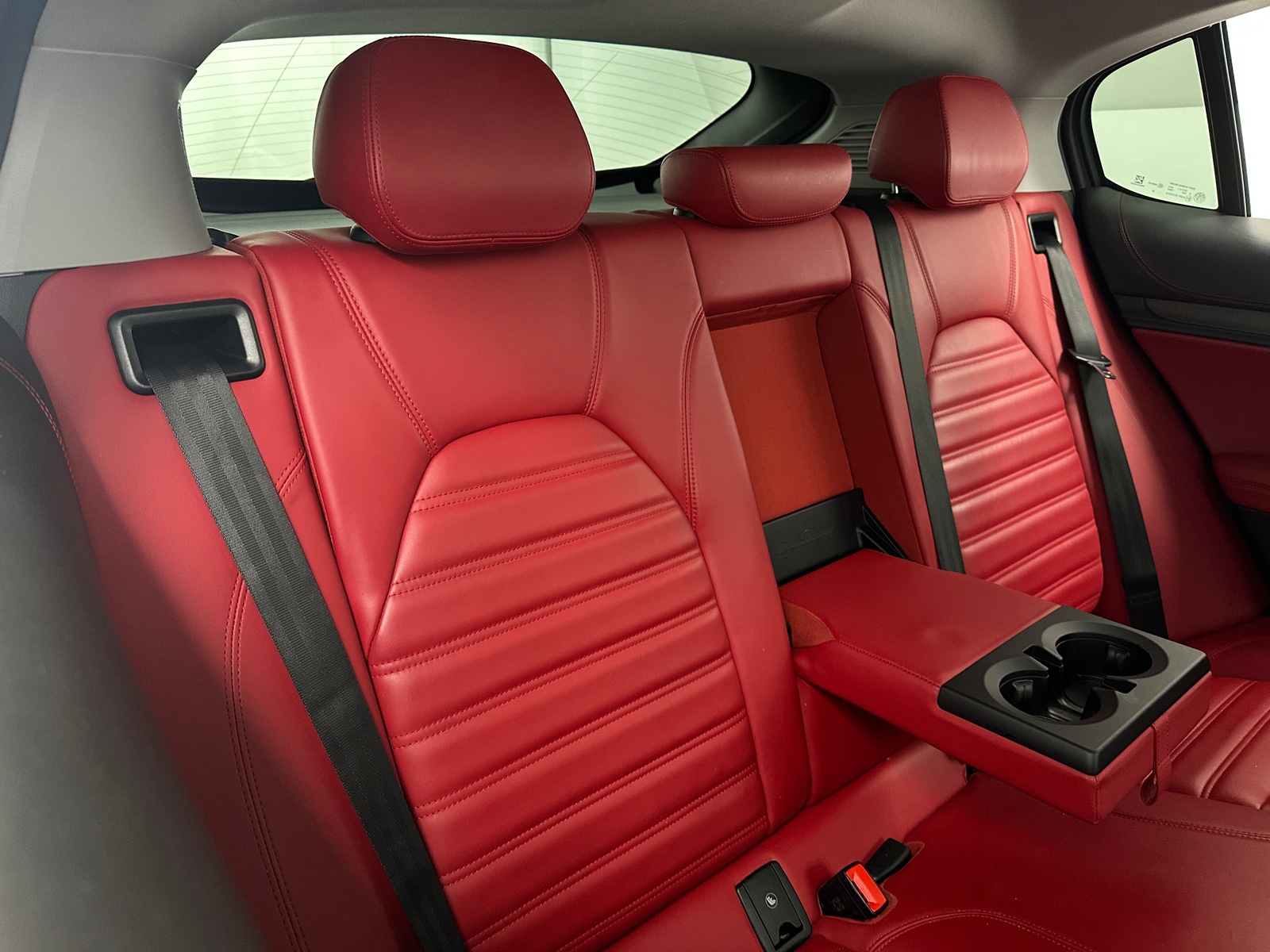 Thumbnail: 2020 Alfa Romeo Stelvio - 5