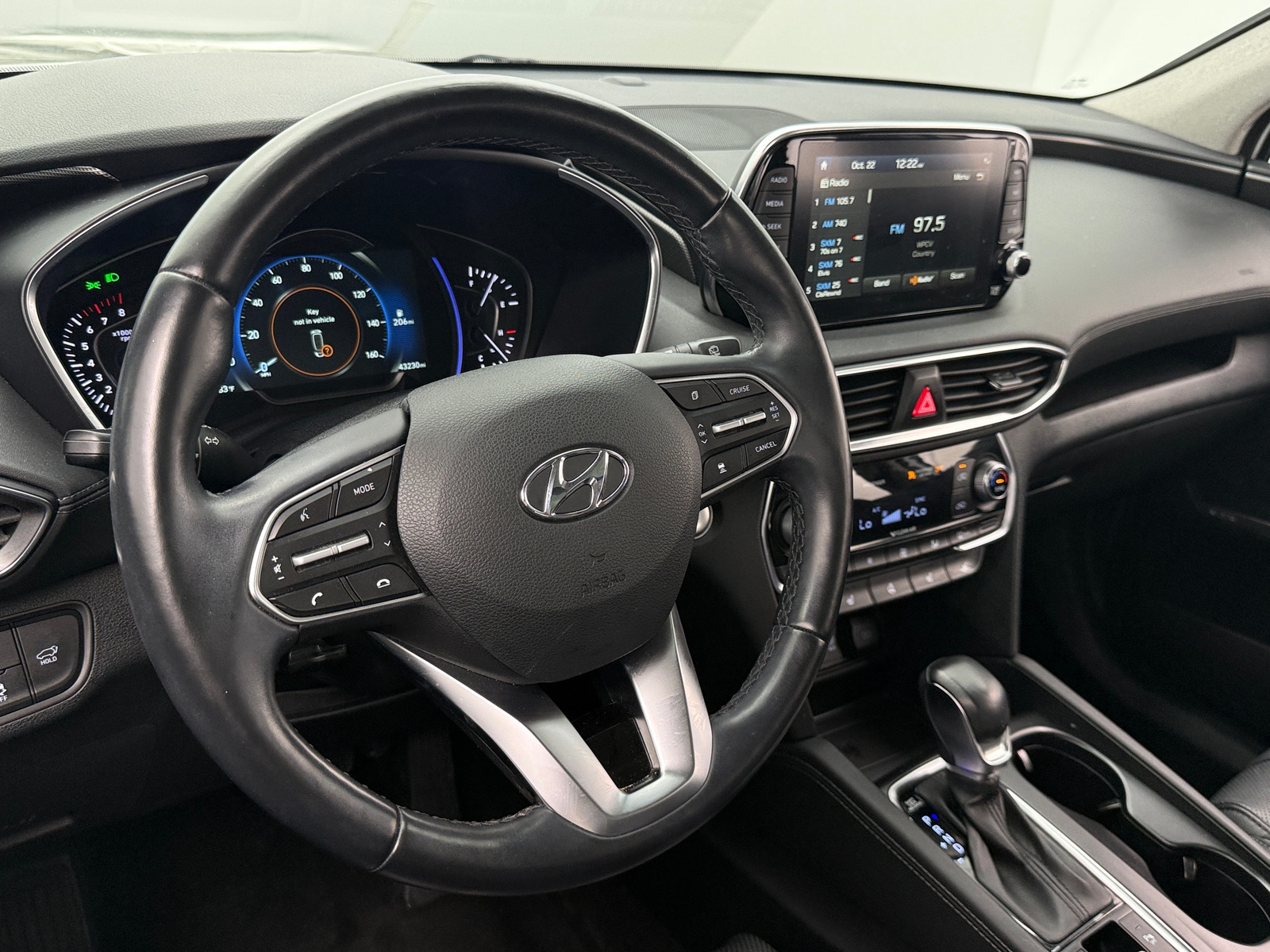 Thumbnail: 2020 Hyundai Santa Fe - 4