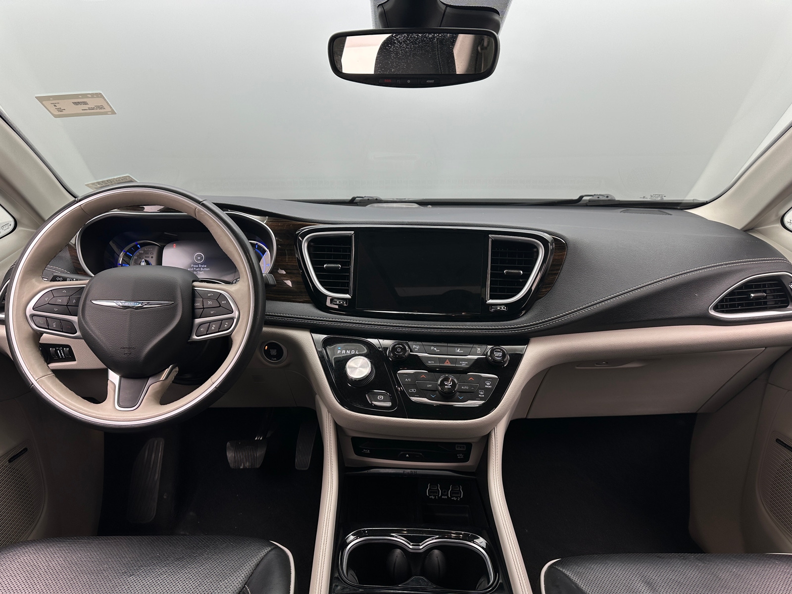 Thumbnail: 2021 Chrysler Pacifica - 2