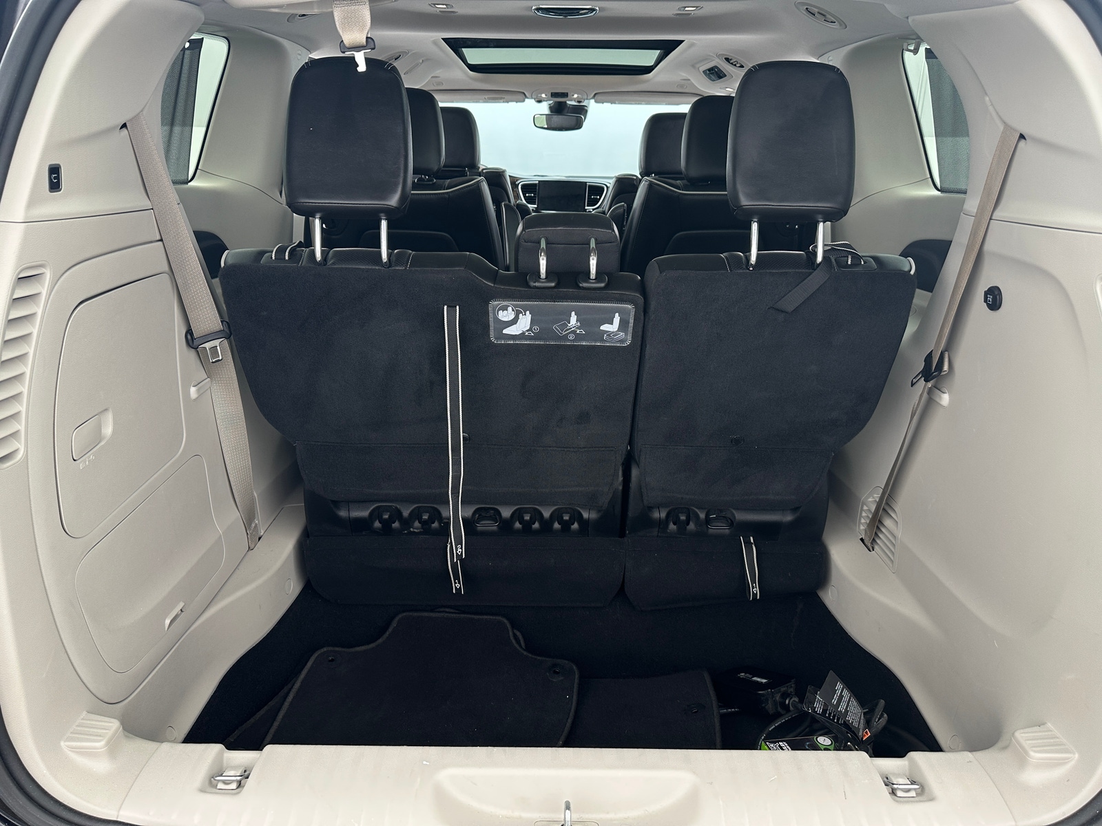 Thumbnail: 2021 Chrysler Pacifica - 6