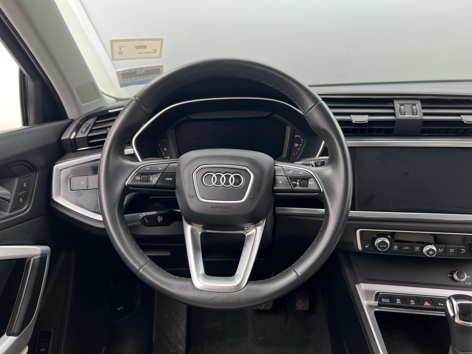 Thumbnail: 2022 Audi Q3 - 4