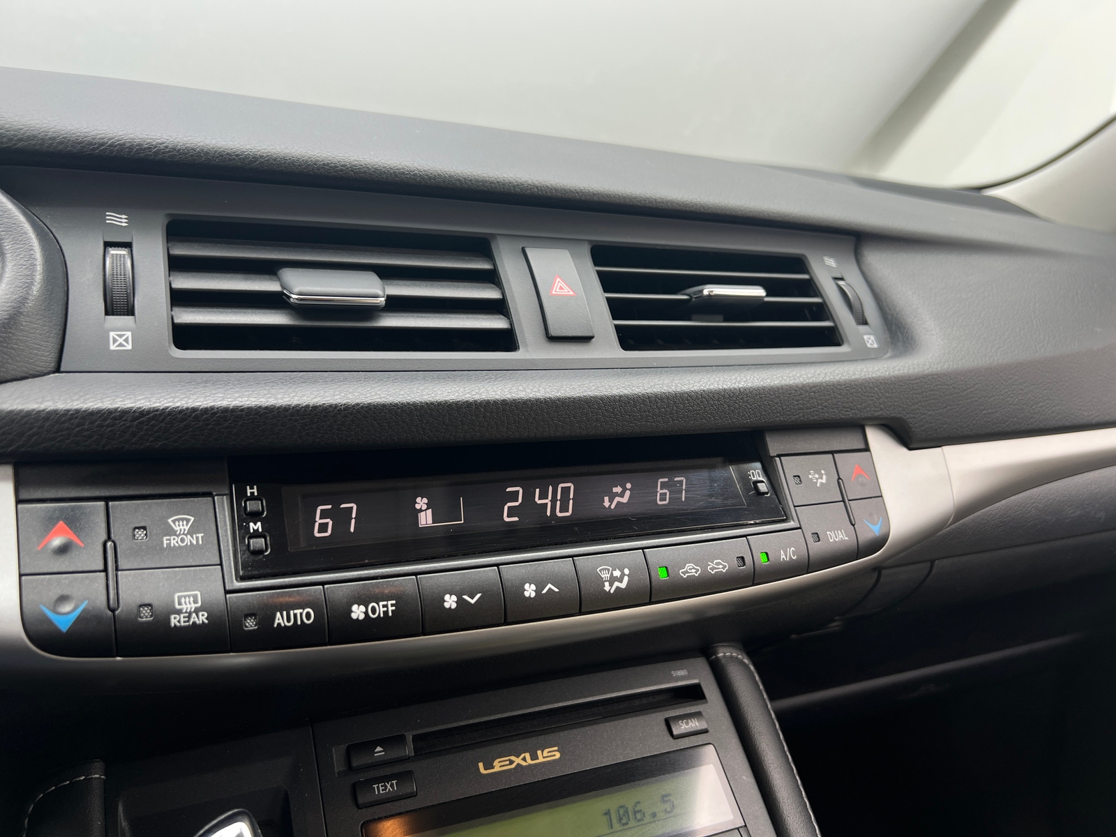 Thumbnail: 2013 Lexus CT - 3