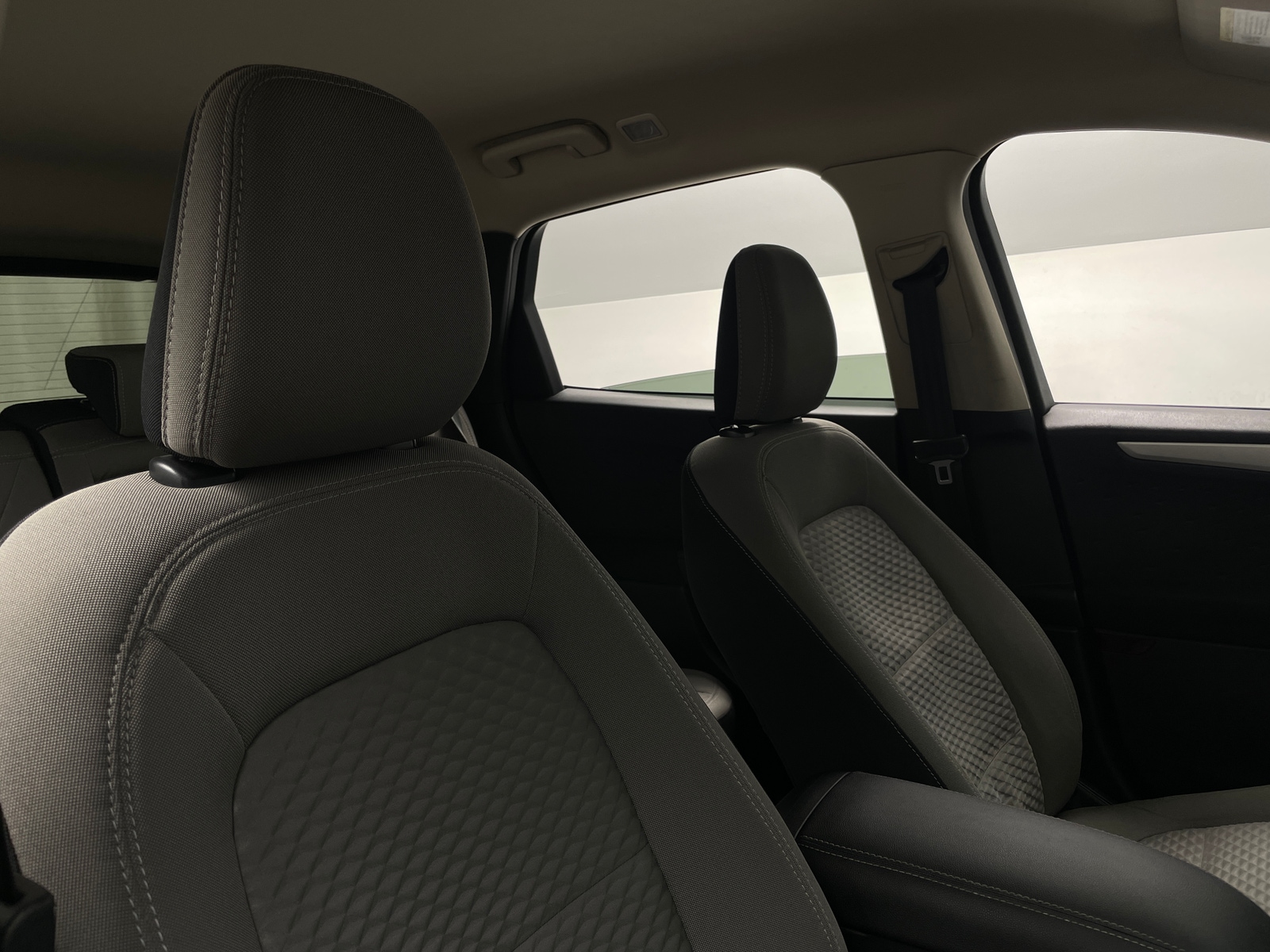 Thumbnail: 2020 Ford Escape - 2