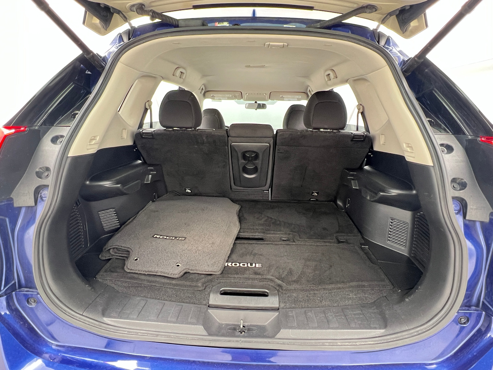 Thumbnail: 2018 Nissan Rogue - 7