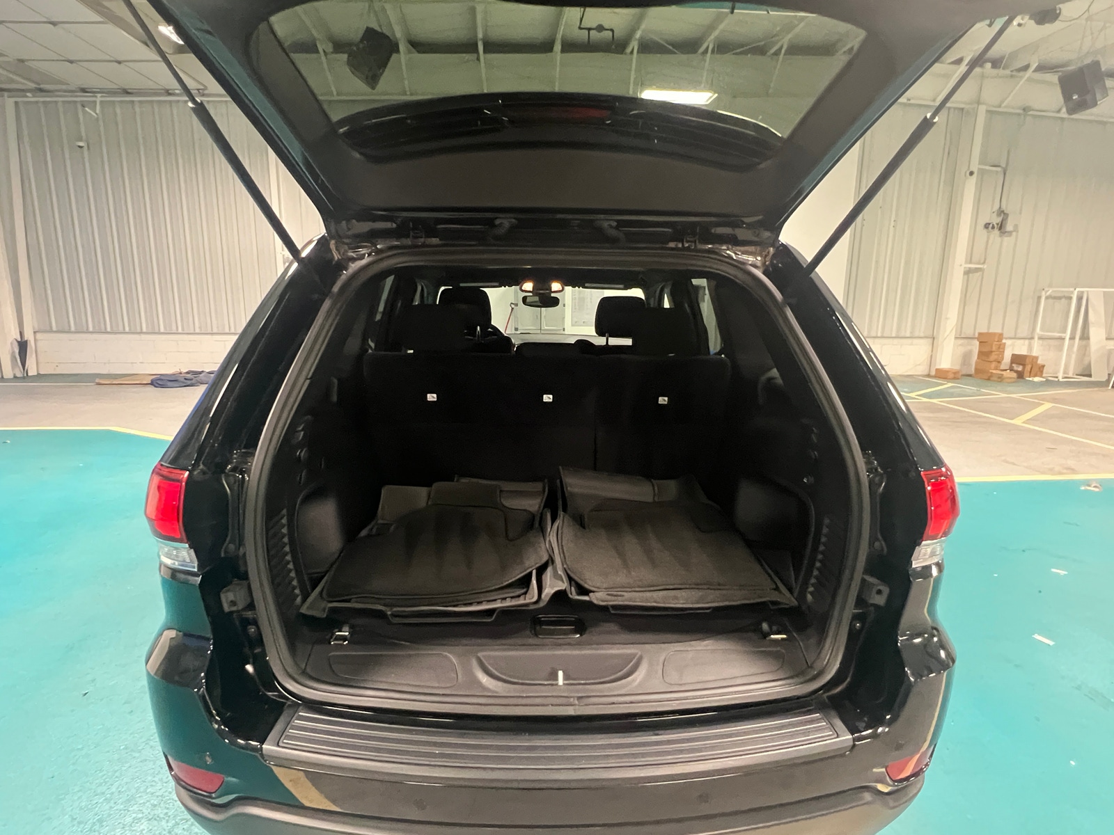 Thumbnail: 2022 Jeep Grand Cherokee - 7