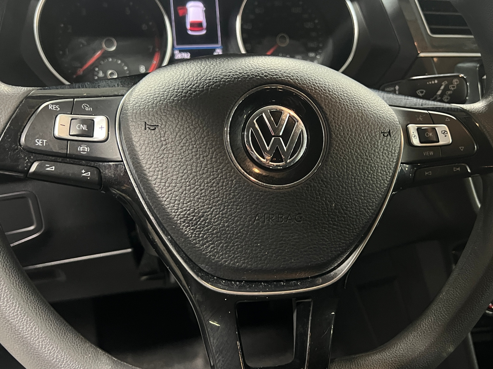 Thumbnail: 2019 Volkswagen Tiguan - 5