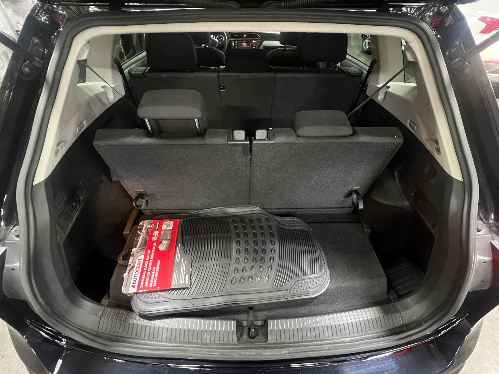 Thumbnail: 2019 Volkswagen Tiguan - 7