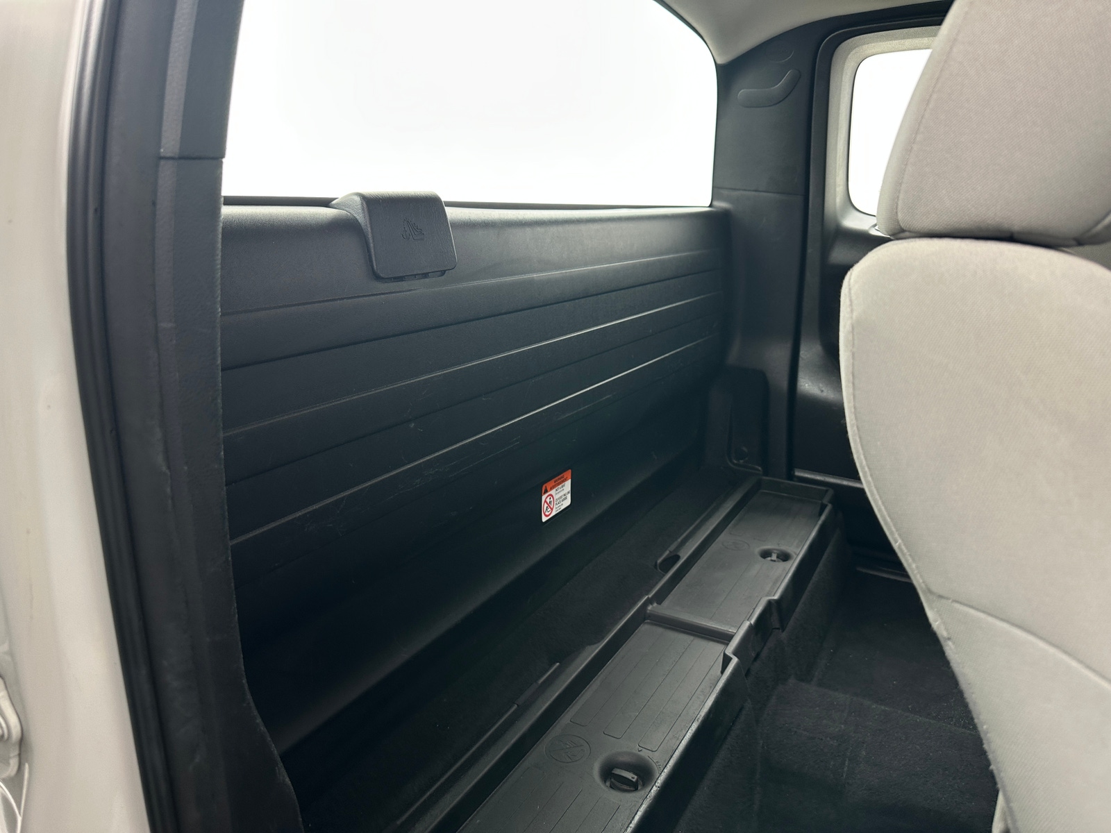 Thumbnail: 2017 Toyota Tacoma - 6