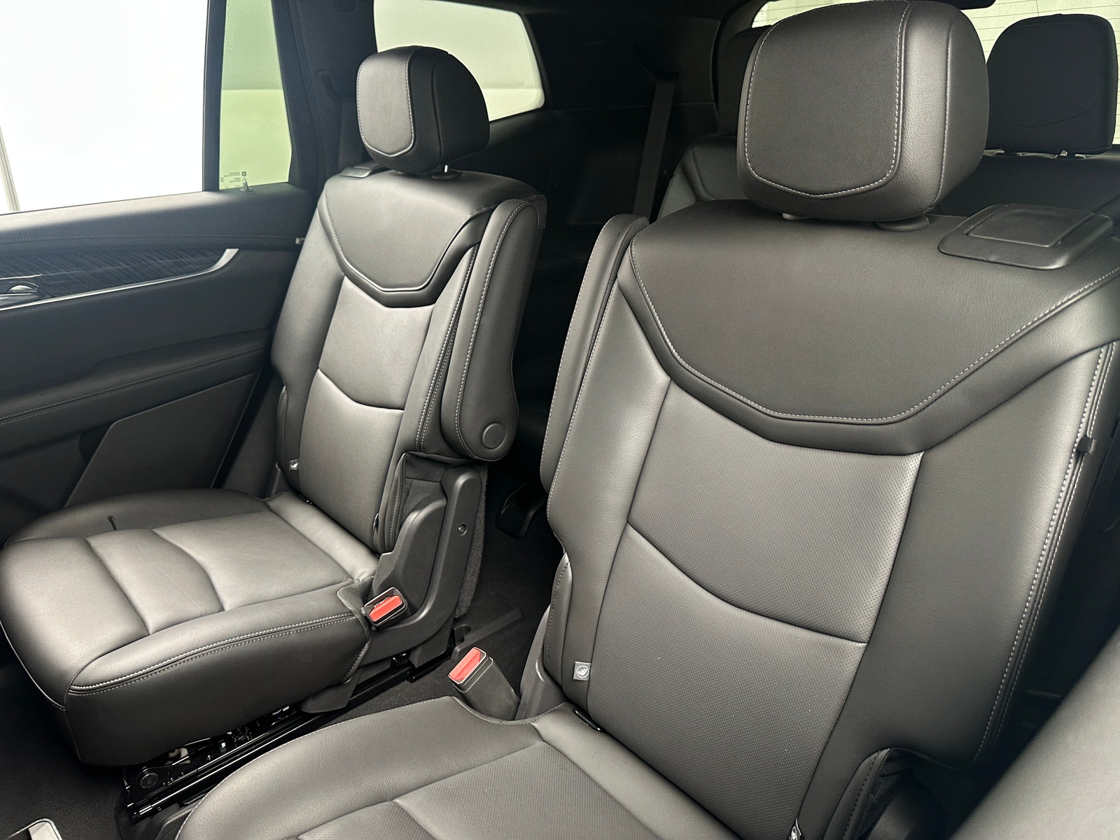 Thumbnail: 2025 Cadillac XT6 - 5