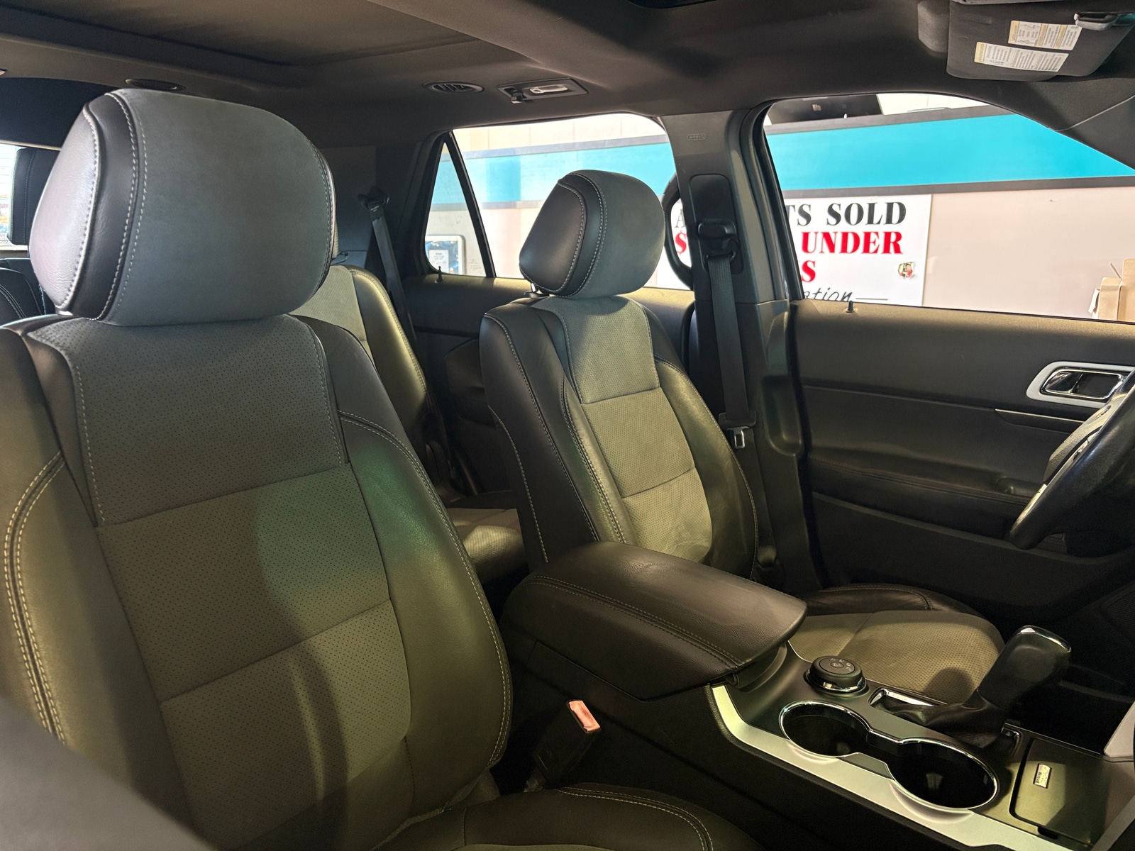 Thumbnail: 2015 Ford Explorer - 2