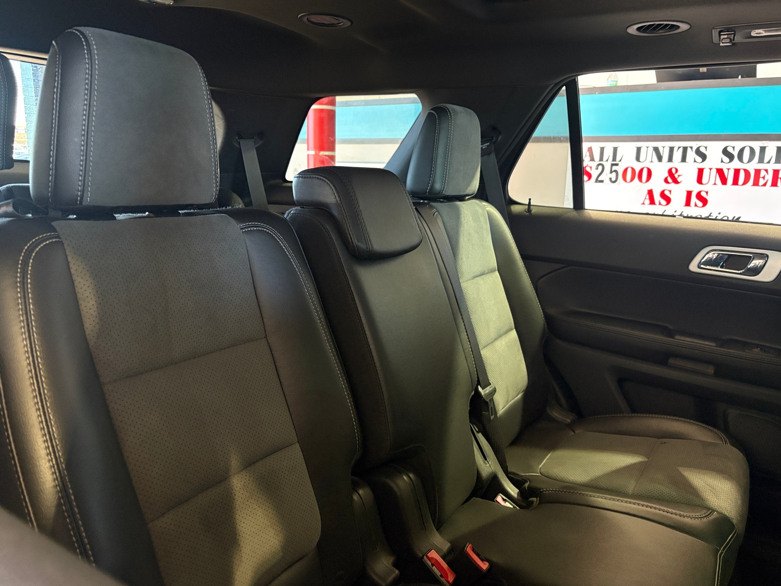 Thumbnail: 2015 Ford Explorer - 6