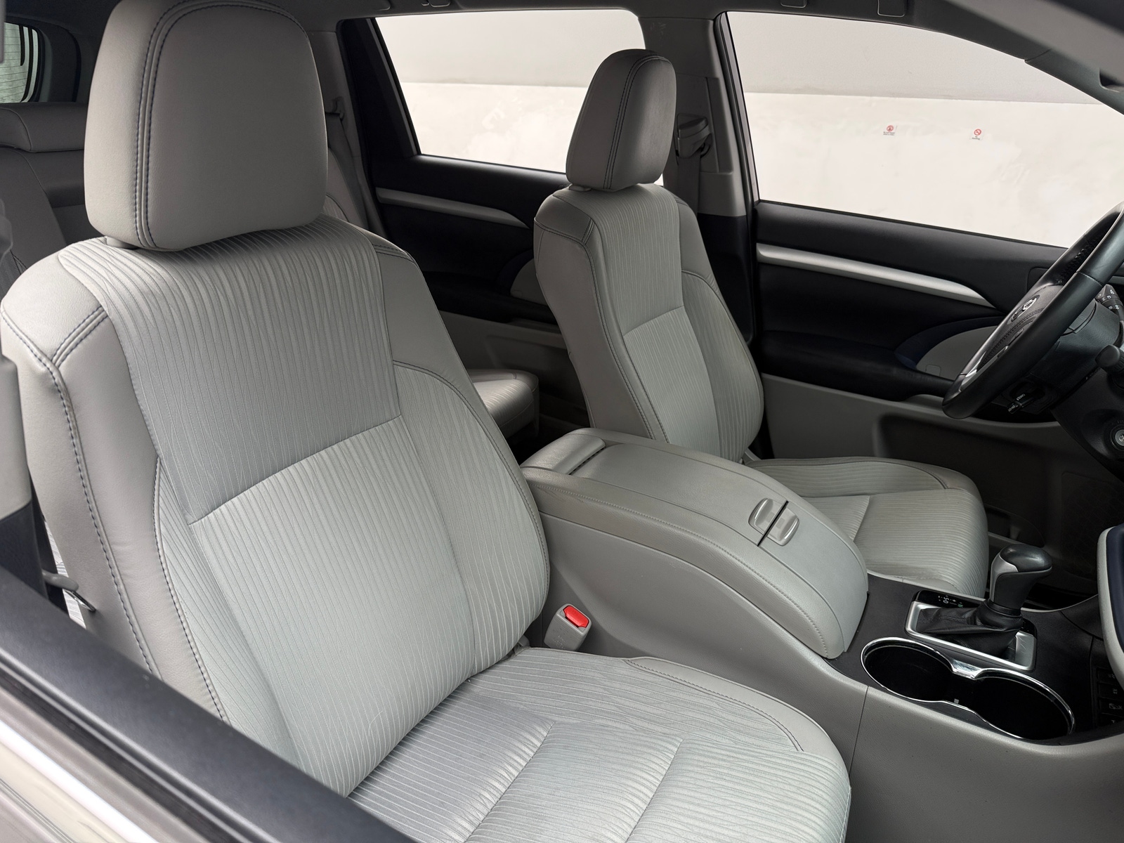 Thumbnail: 2019 Toyota Highlander - 2