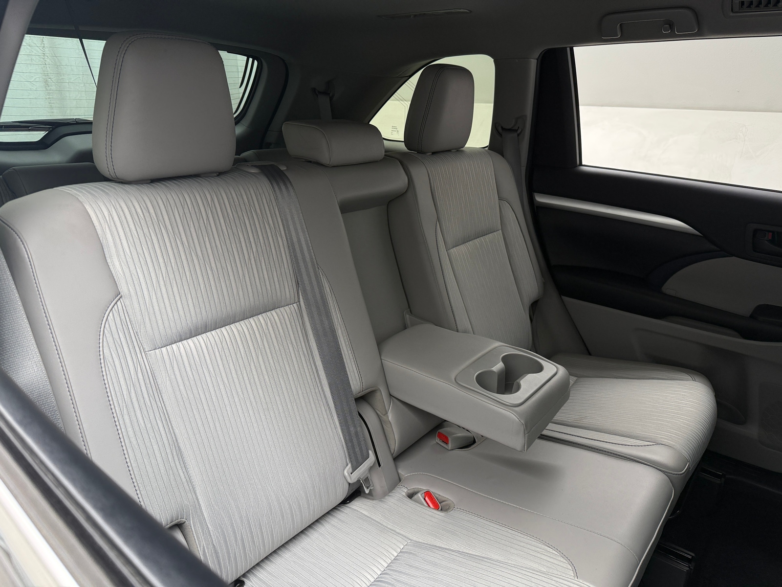 Thumbnail: 2019 Toyota Highlander - 6