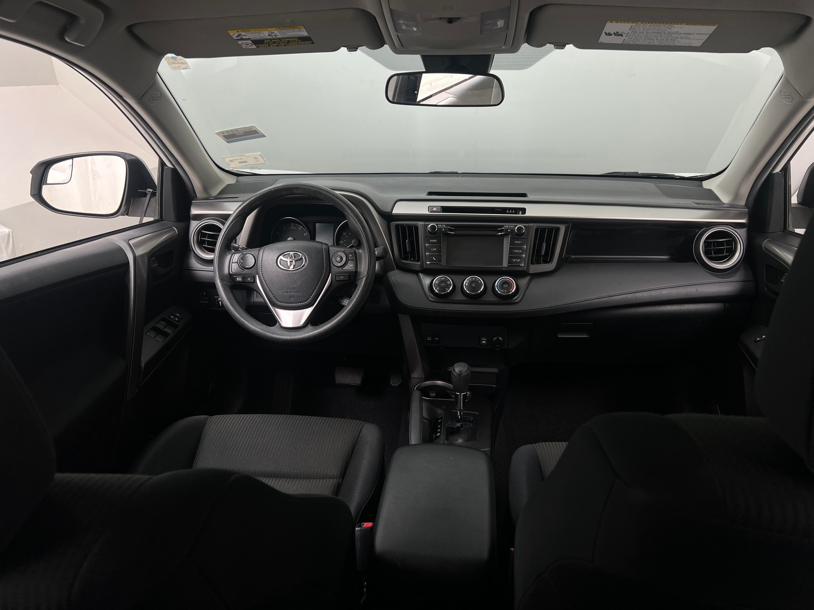 Thumbnail: 2017 Toyota RAV4 - 3