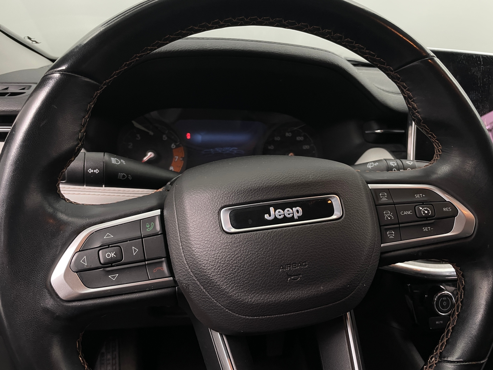 Thumbnail: 2022 Jeep Compass - 4