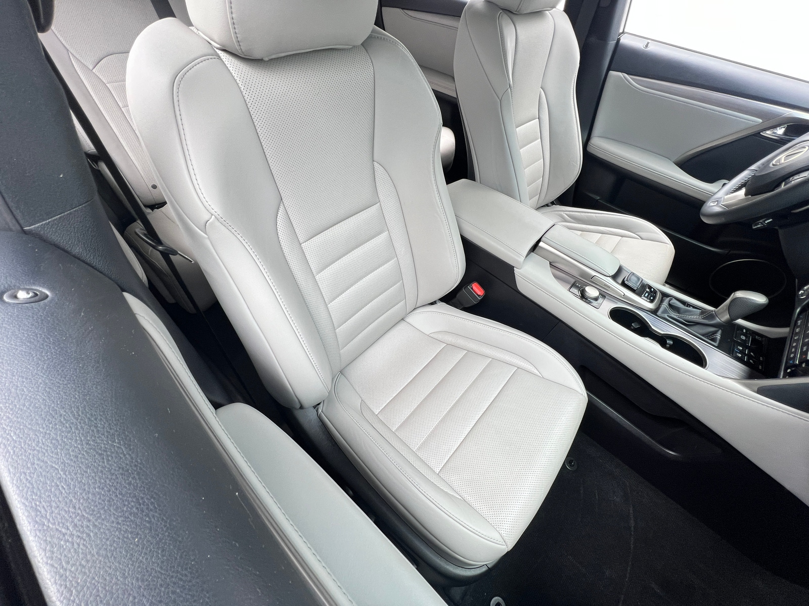 Thumbnail: 2019 Lexus RX - 2