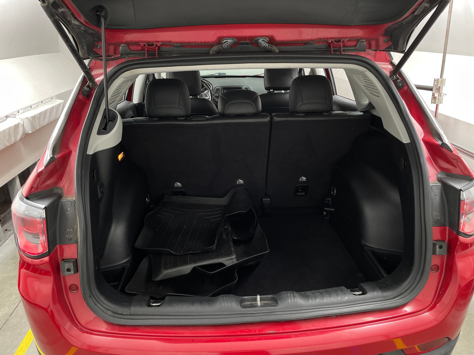 Thumbnail: 2018 Jeep Compass - 7