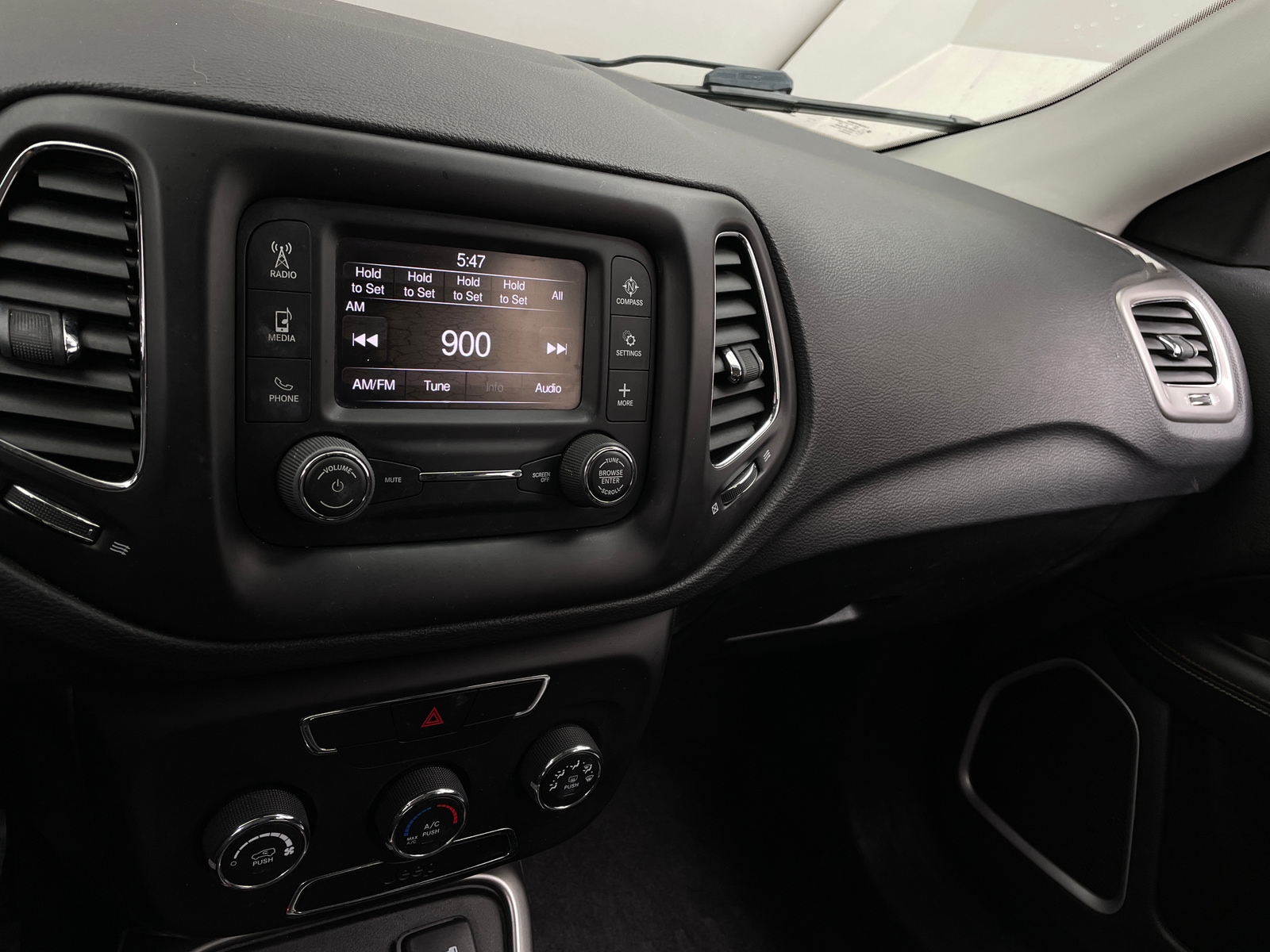 Thumbnail: 2018 Jeep Compass - 4