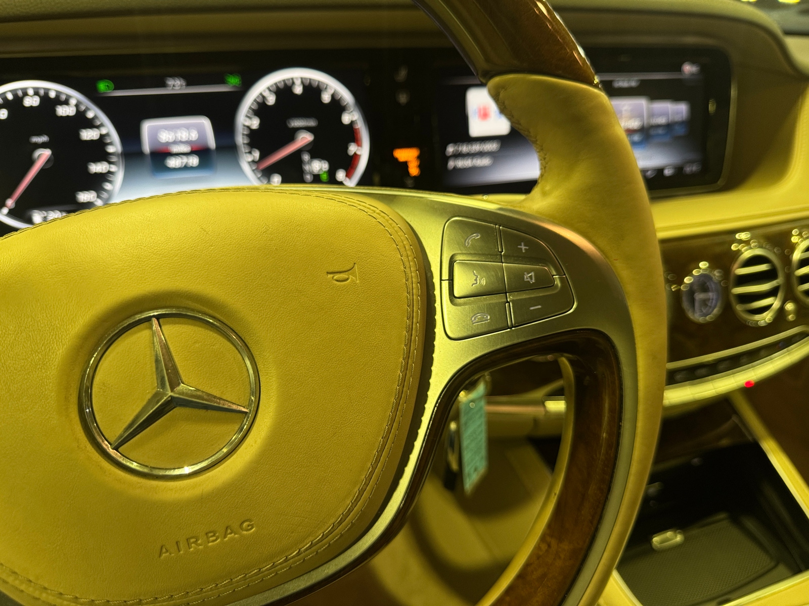 Thumbnail: 2015 Mercedes-Benz S-Class - 3
