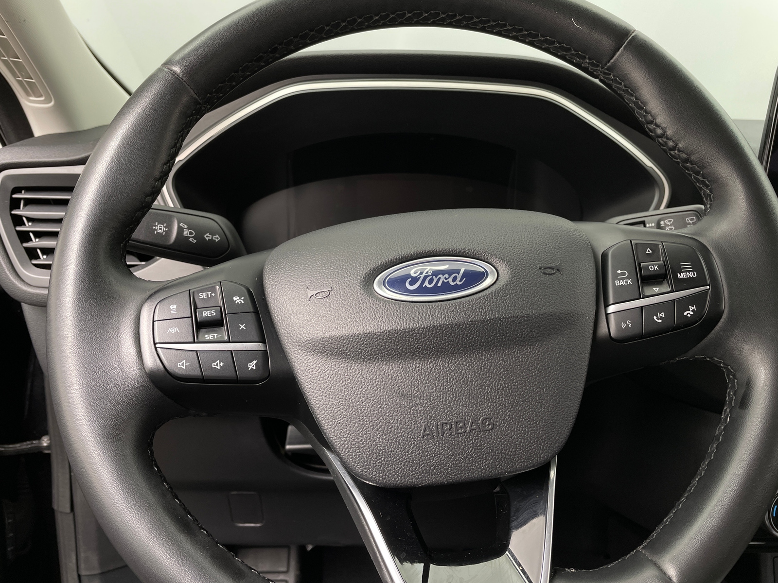 Thumbnail: 2022 Ford Escape - 5