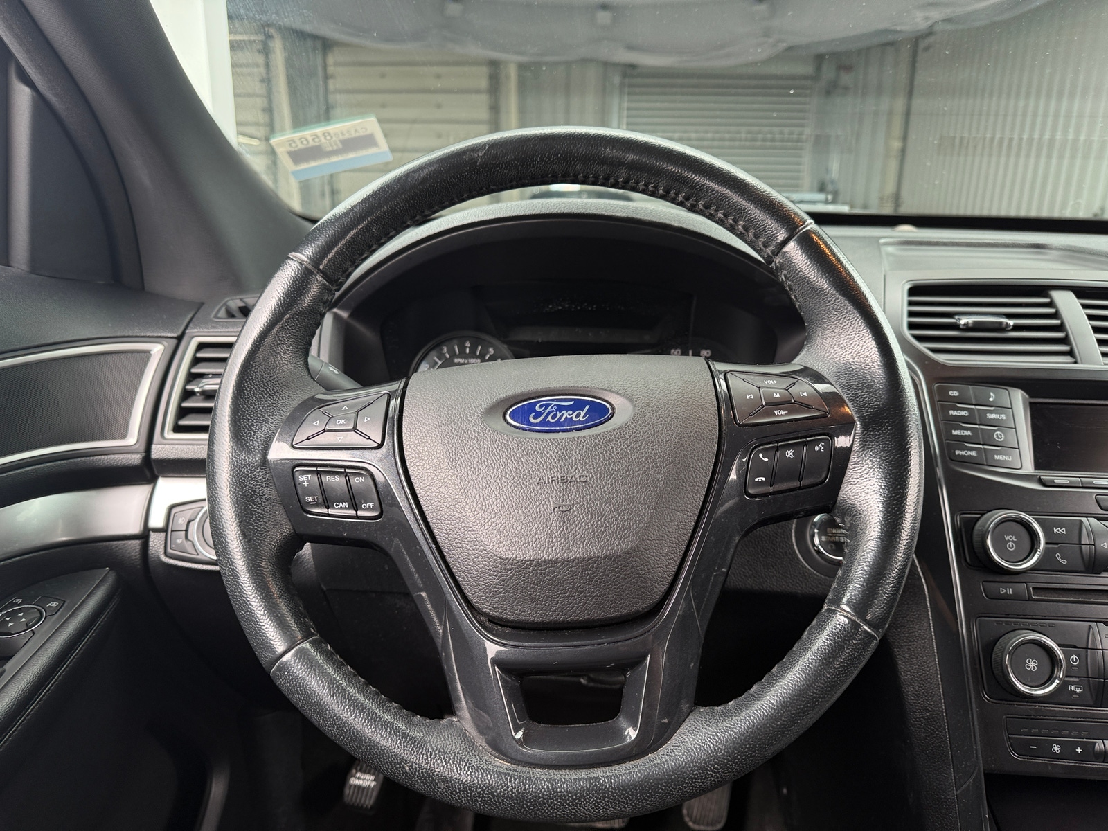 Thumbnail: 2017 Ford Explorer - 5
