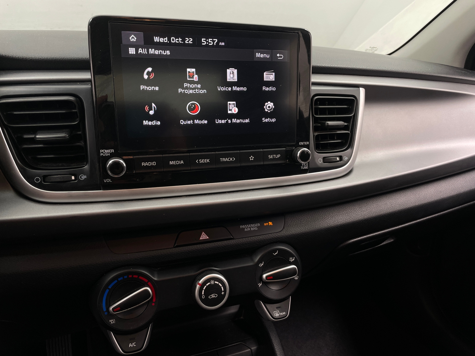 Thumbnail: 2023 Kia Rio - 4