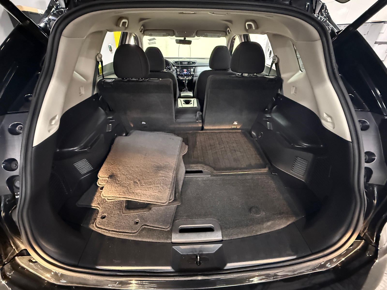 Thumbnail: 2018 Nissan Rogue - 7