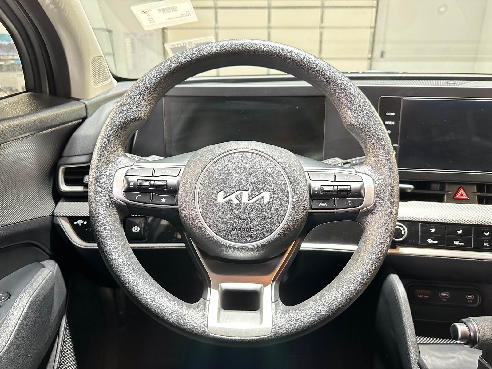 Thumbnail: 2024 Kia Sportage - 5