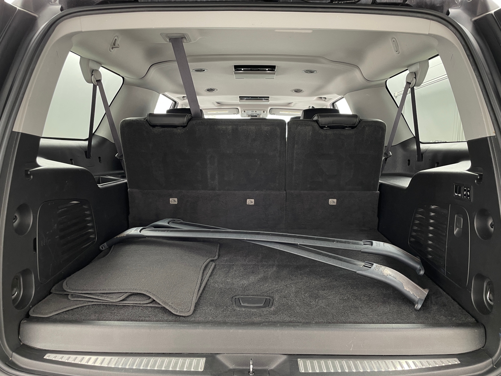 Thumbnail: 2017 GMC Yukon XL - 6