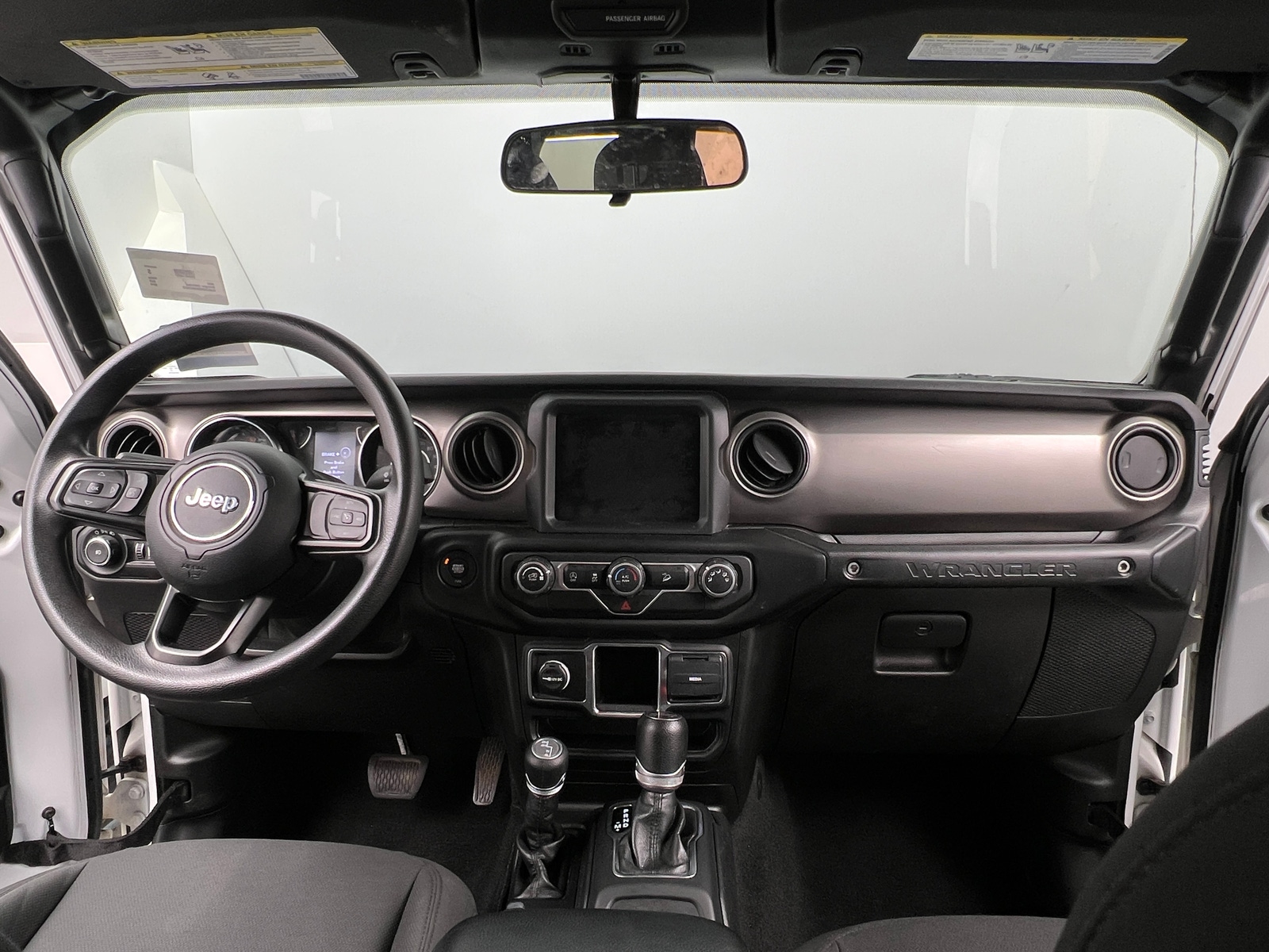 Thumbnail: 2019 Jeep Wrangler - 3