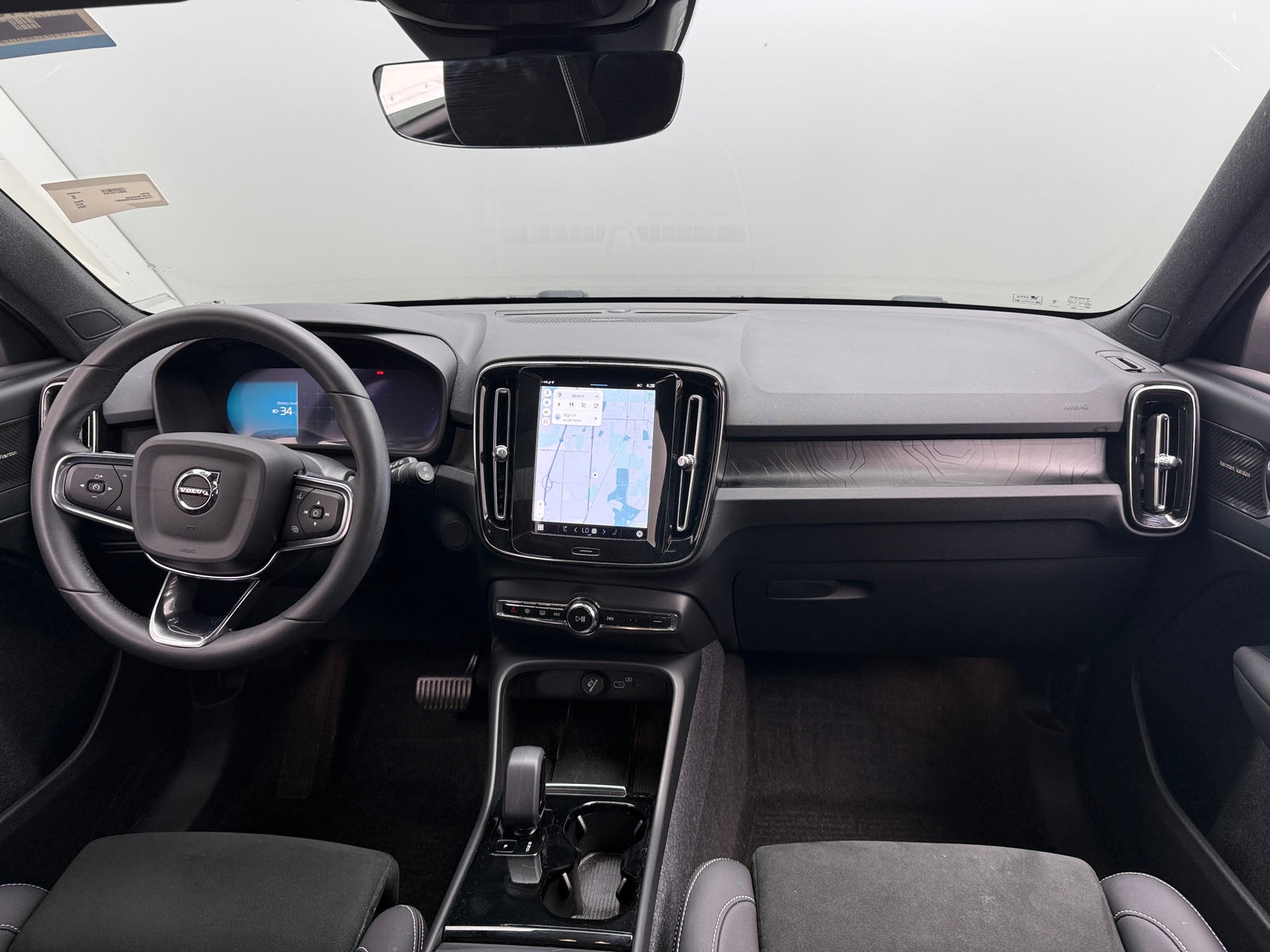 Thumbnail: 2023 Volvo XC40 - 3