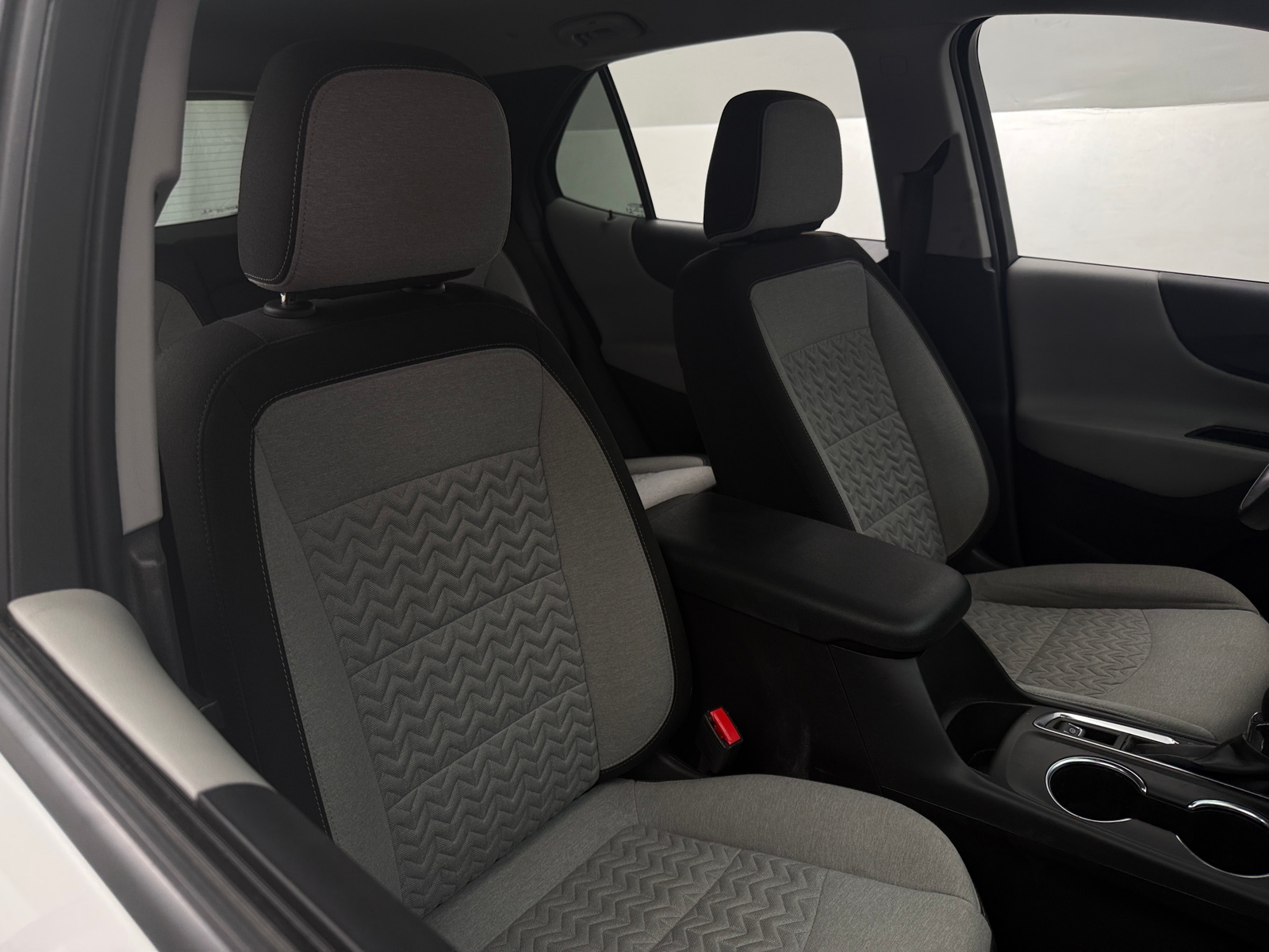 Thumbnail: 2022 Chevrolet Equinox - 2