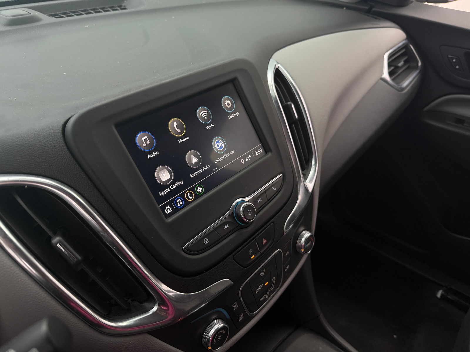 Thumbnail: 2022 Chevrolet Equinox - 4