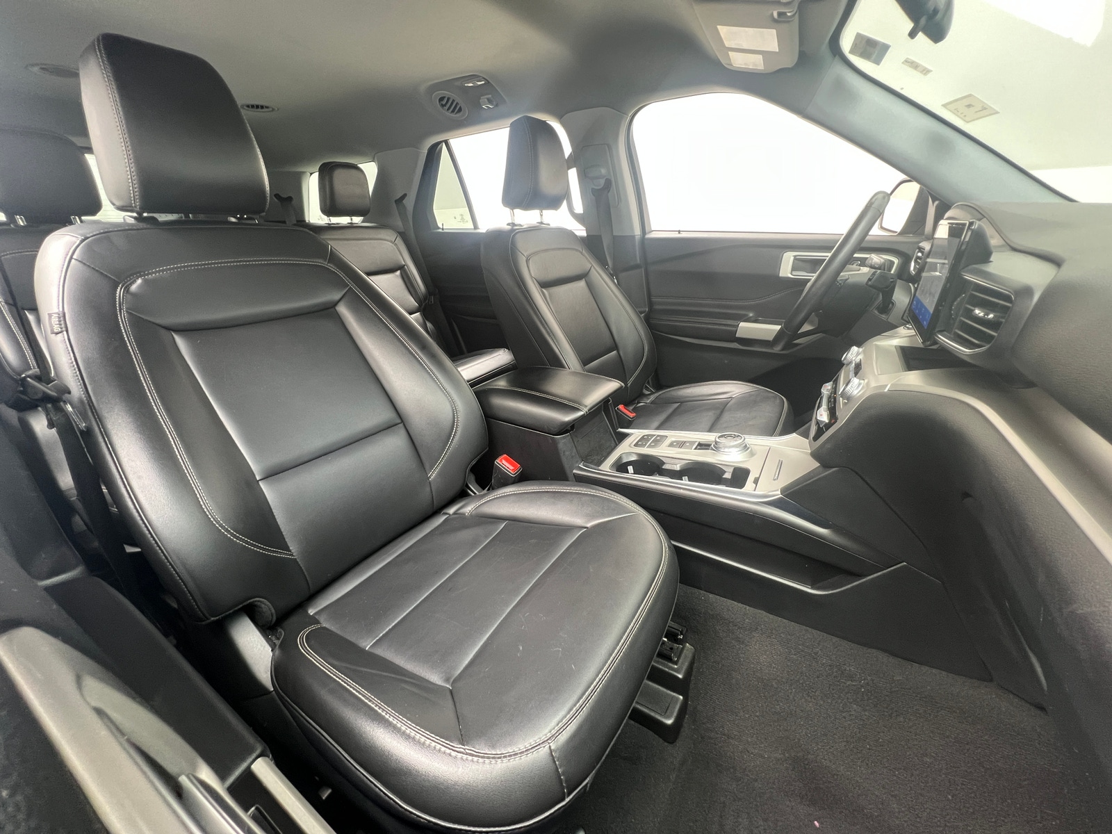 Thumbnail: 2022 Ford Explorer - 2