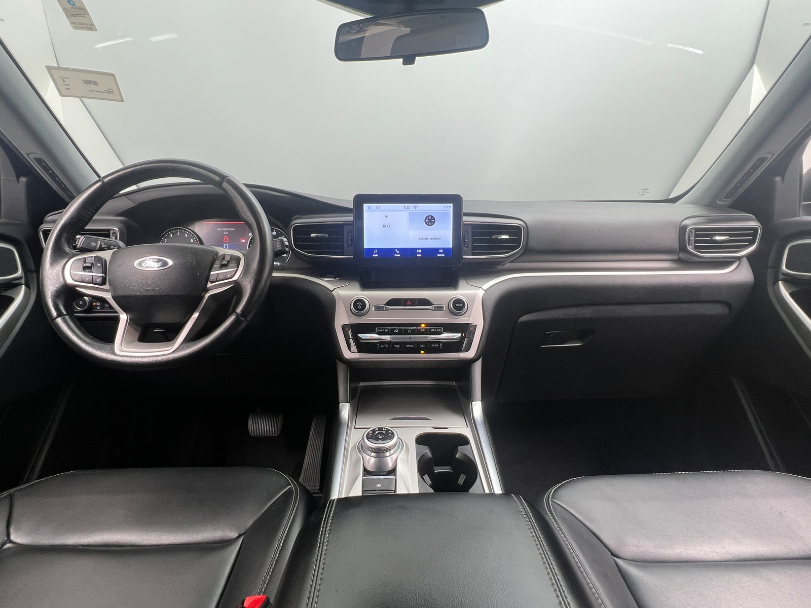 Thumbnail: 2022 Ford Explorer - 3