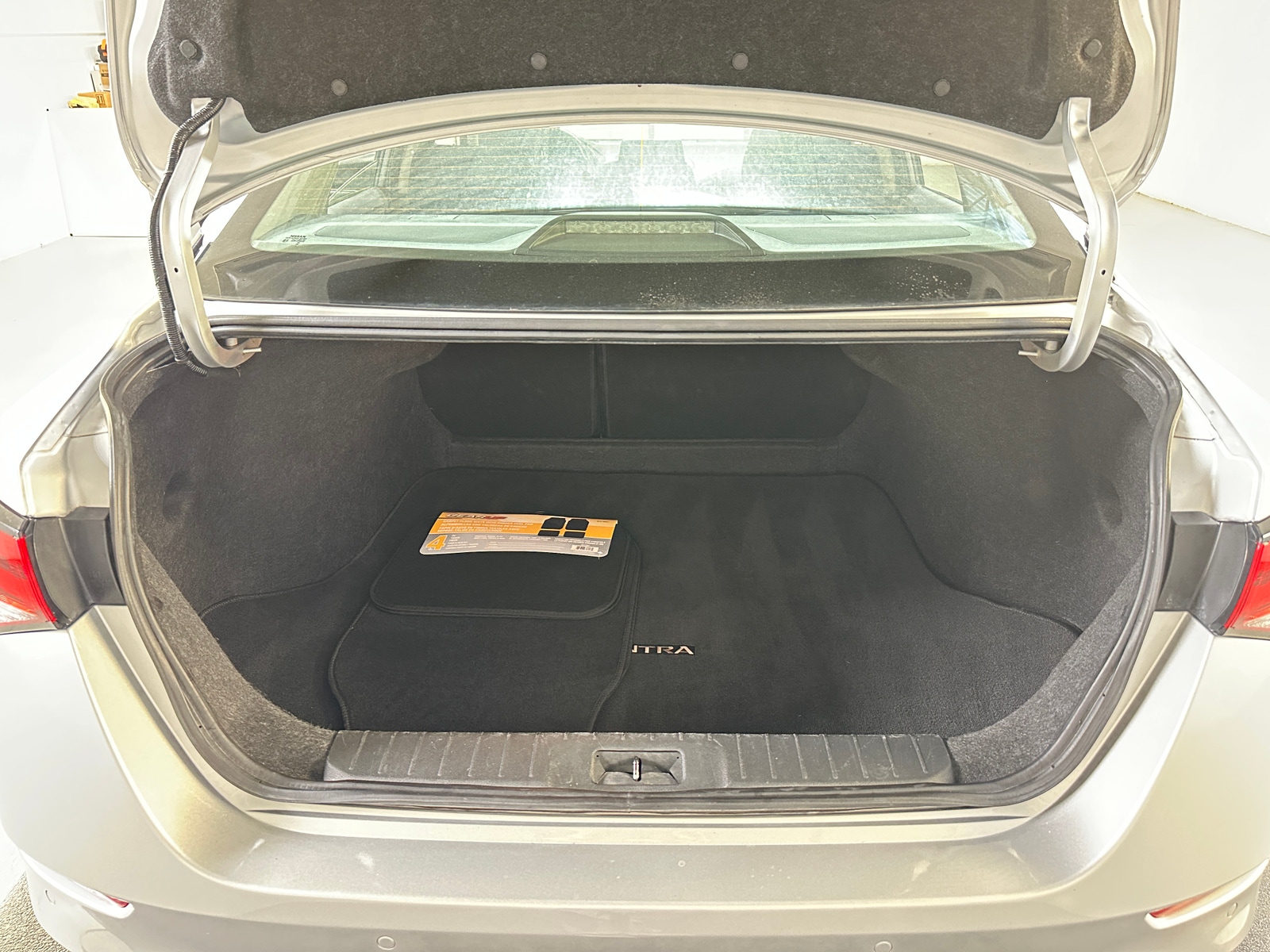 Thumbnail: 2023 Nissan Sentra - 7